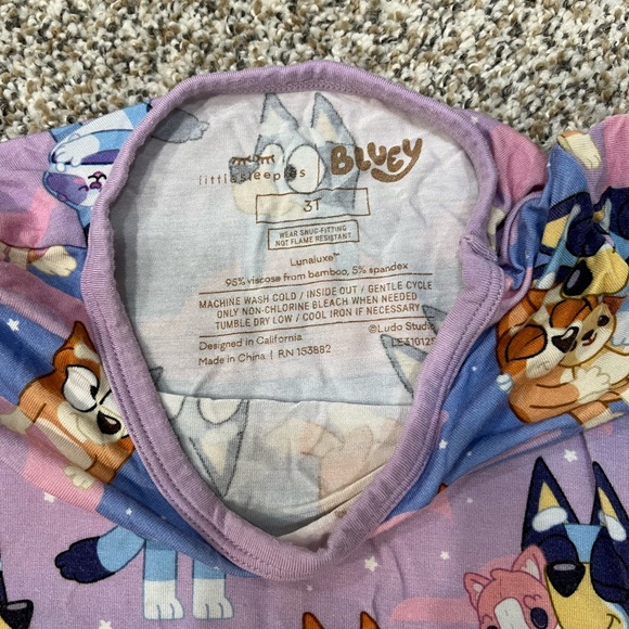 Bluey little sleepies Kids Pajamas Set - Picture 5 of 7